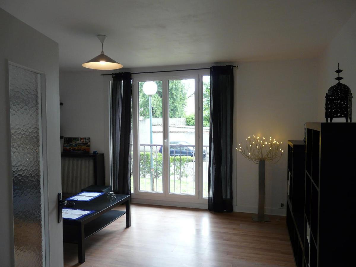 Agreable Appartement A Champigny Sur Marne Шампиньи-сюр-Марн Экстерьер фото